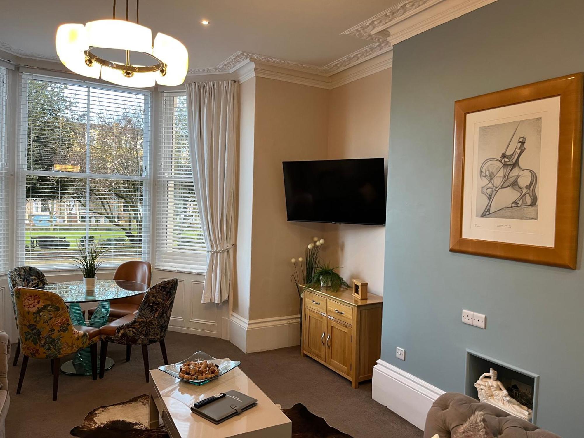 Strathmore Apt Scarborough, Pool, Gym, Parking 外观 照片